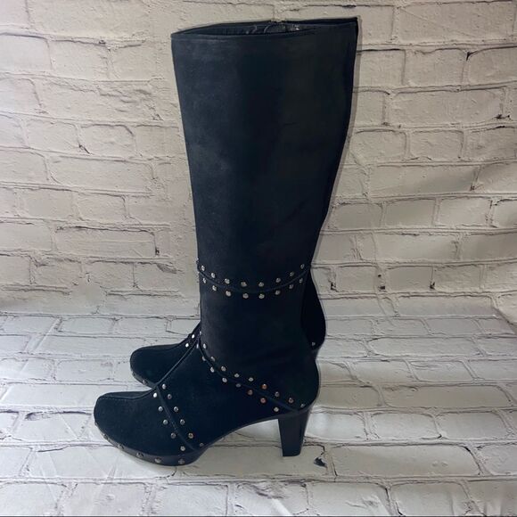 NWOB Stuart Weitzman Conan Studded Black Suede Knee Boots Size 8.5 - Picture 8 of 9
